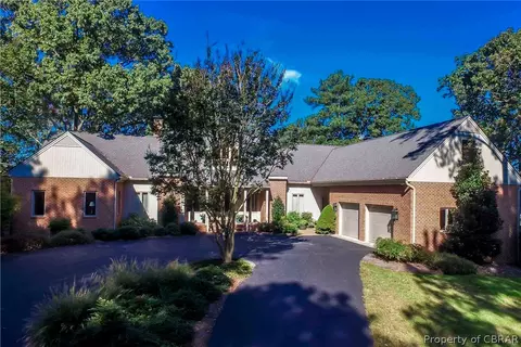 358 SW Waddy Dr, Weems, VA 22576 photo 3