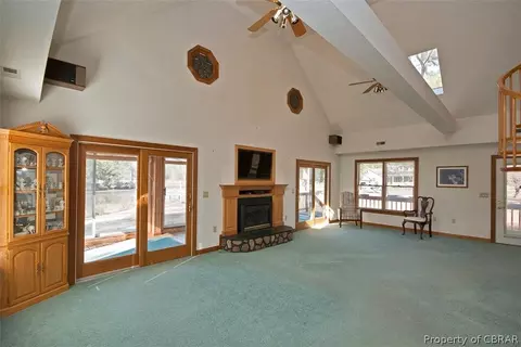 6990 Pole Bridge Ln, Gloucester, VA 23061 photo 8