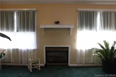 8529 Davenport Rd, Gloucester, VA 23061 photo 3