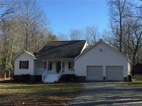 8529 Davenport Rd, Gloucester, VA 23061 photo 1