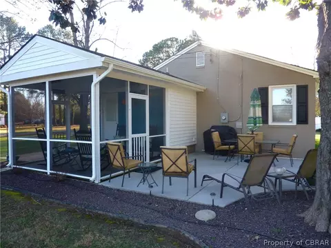 23 Spencer Ln, Weems, VA 22576 photo 2