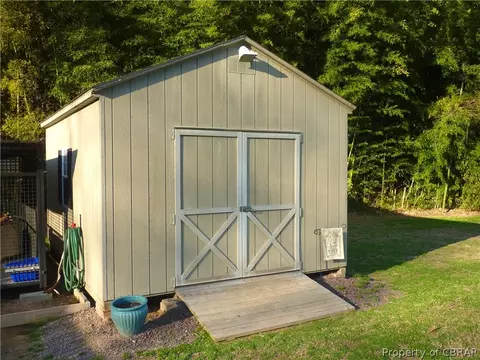 23 Spencer Ln, Weems, VA 22576 photo 4