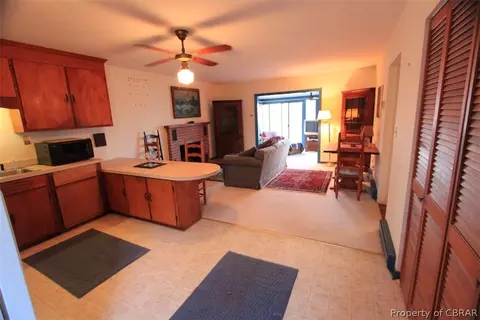 11762 Deep Point Ln, Gloucester, VA 23061 photo 8