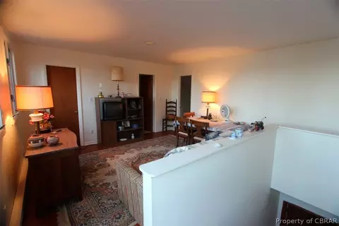 11762 Deep Point Ln, Gloucester, VA 23061 photo 13