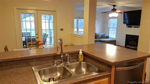 6070 Beaver Spring Rd, Gloucester, VA 23061 photo 8