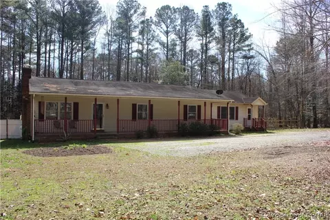 7981 Tranquil Dr, Gloucester, VA 23061 photo 1