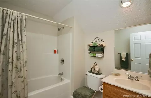 9496 Chapman Forest Ln, Gloucester, VA 23061 photo 28