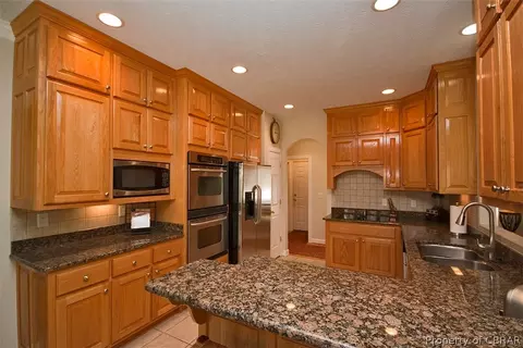 9496 Chapman Forest Ln, Gloucester, VA 23061 photo 14
