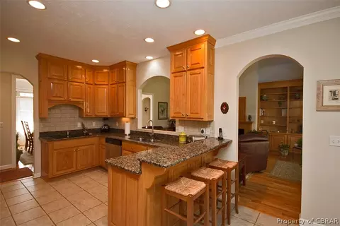 9496 Chapman Forest Ln, Gloucester, VA 23061 photo 12