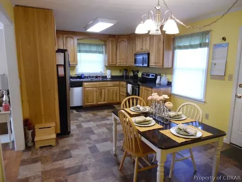 4405 Mallard Dr, Gloucester, VA 23061 photo 4