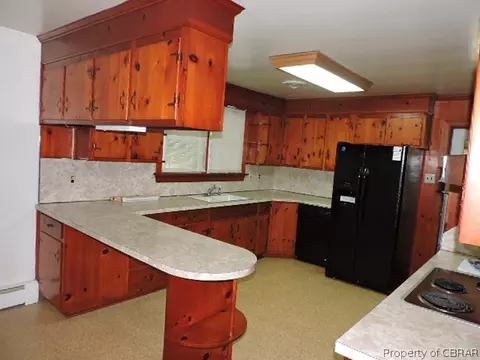 6553 Russell Ln, Gloucester, VA 23061 photo 3