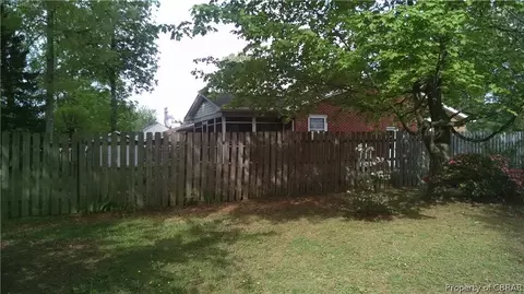 542 E 18th, West Point, VA 23181 photo 6
