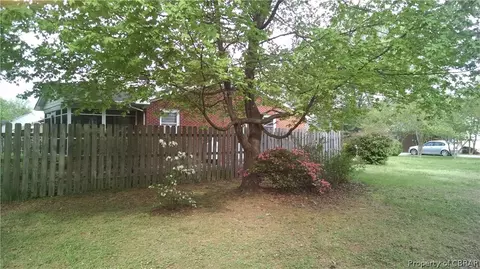 542 E 18th, West Point, VA 23181 photo 5