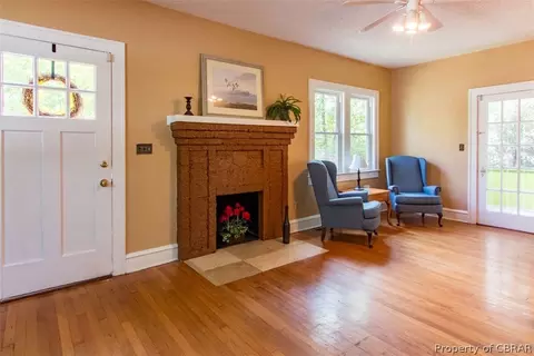 141 Apple Ave, Hampton, VA 23661 photo 7
