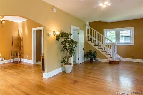 141 Apple Ave, Hampton, VA 23661 photo 9