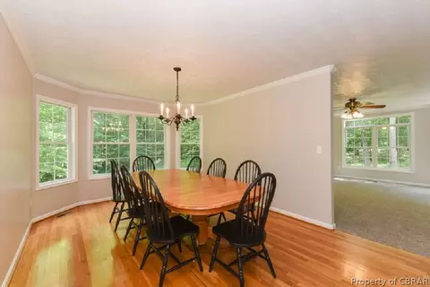 7391 Honeywind Rd, Gloucester, VA 23061 photo 6
