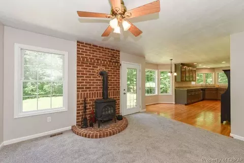 7391 Honeywind Rd, Gloucester, VA 23061 photo 14