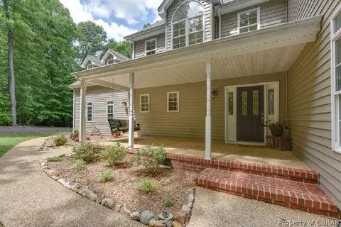7391 Honeywind Rd, Gloucester, VA 23061 photo 2