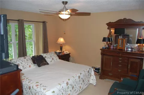 8376 Adams Ct, Gloucester, VA 23061 photo 15