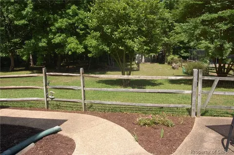 8376 Adams Ct, Gloucester, VA 23061 photo 20