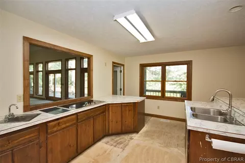 6475 Allmondsville Rd, Gloucester, VA 23061 photo 13