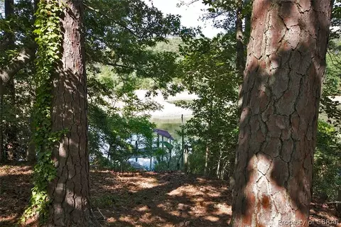6475 Allmondsville Rd, Gloucester, VA 23061 photo 4