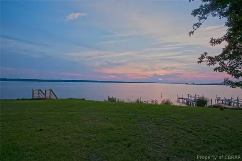 6819 Riverview Park Cir, Gloucester, VA 23061 photo 16