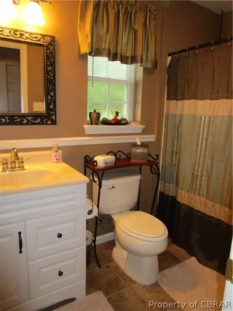 8088 Guinea Rd, Hayes, VA 23072 photo 31