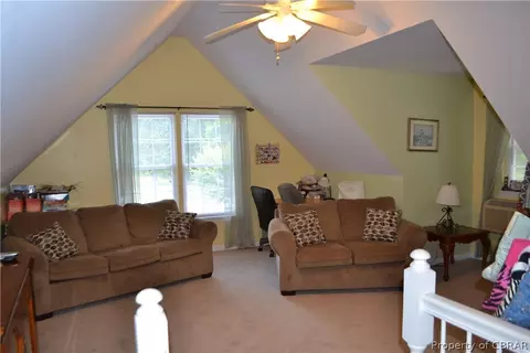 8088 Guinea Rd, Hayes, VA 23072 photo 16