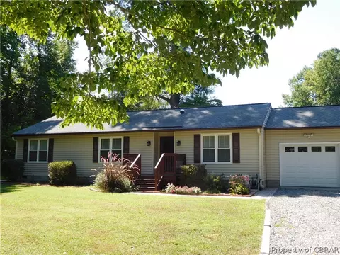 6778 Run Ln, Gloucester, VA 23061 photo 1