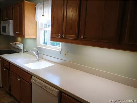 6778 Run Ln, Gloucester, VA 23061 photo 5