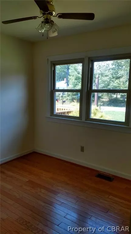 3318 Pine Grove Rd, Gloucester, VA 23061 photo 5