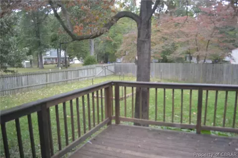 7017 Fox Mill Run Dr, Gloucester, VA 23061 photo 8