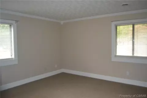 7017 Fox Mill Run Dr, Gloucester, VA 23061 photo 3