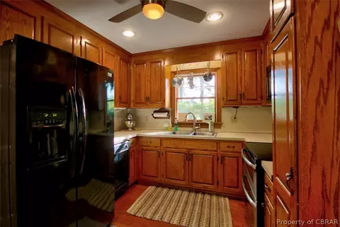 5767 Ware Neck Rd, Gloucester, VA 23061 photo 17
