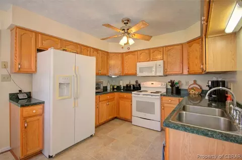 7510 Founders Mill Way, Gloucester, VA 23061 photo 10