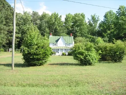 1464 Greys Point Rd, Topping, VA 23169 photo 1