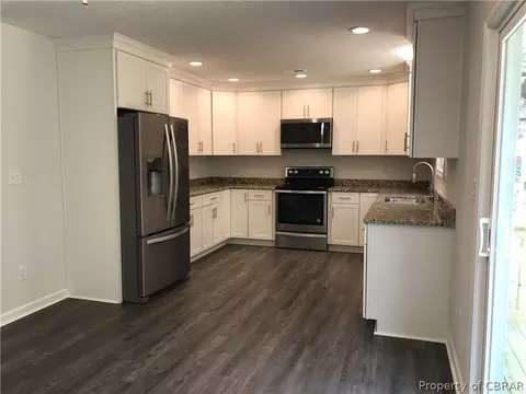 6151 Lamberth Ln, Gloucester, VA 23061 photo 9