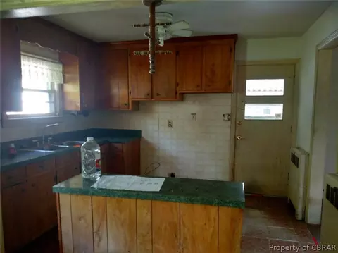 3659 Hickory Fork Rd, Gloucester, VA 23061 photo 2