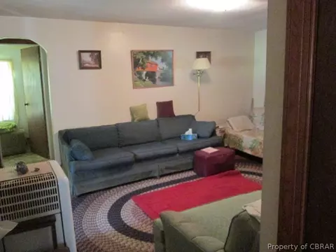 70 Carters Cove Dr, Weems, VA 22576 photo 5