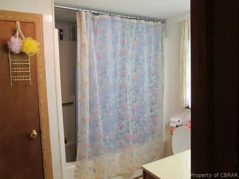 70 Carters Cove Dr, Weems, VA 22576 photo 9
