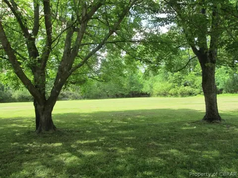 70 Carters Cove Dr, Weems, VA 22576 photo 4