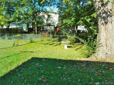 3318 W Weaver Rd, Hampton, VA 23666 photo 11