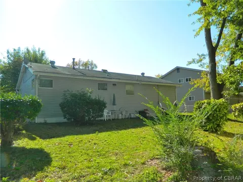 3318 W Weaver Rd, Hampton, VA 23666 photo 9