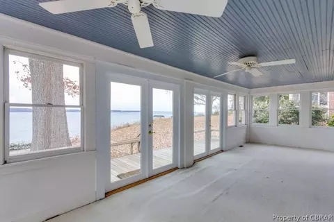 1384 Mercer Rd, Gloucester Point, VA 23062 photo 22