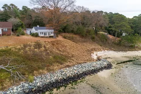1384 Mercer Rd, Gloucester Point, VA 23062 photo 30
