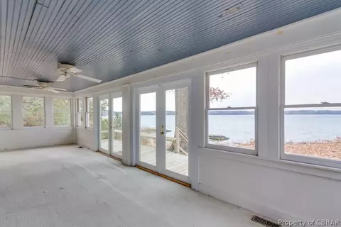 1384 Mercer Rd, Gloucester Point, VA 23062 photo 23