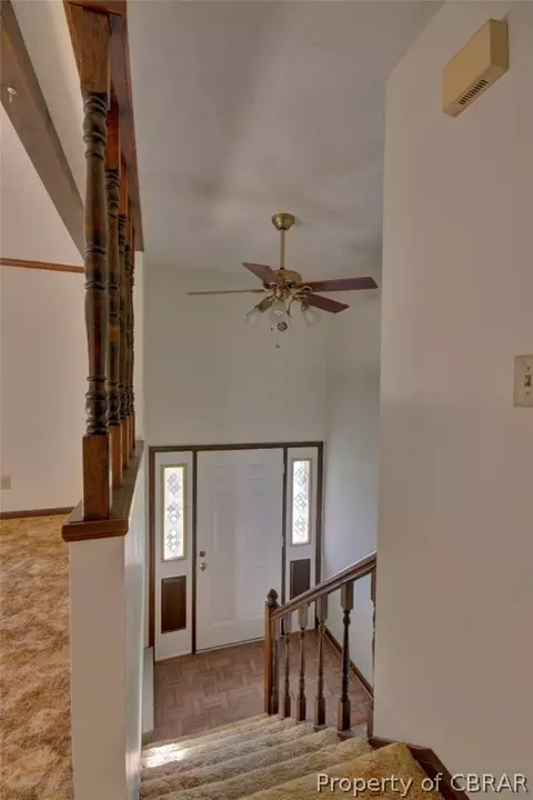 5535 Carys Brook Ln, Gloucester, VA 23061 photo 2