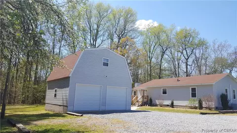7555 Foster Rd, Gloucester, VA 23061 photo 2