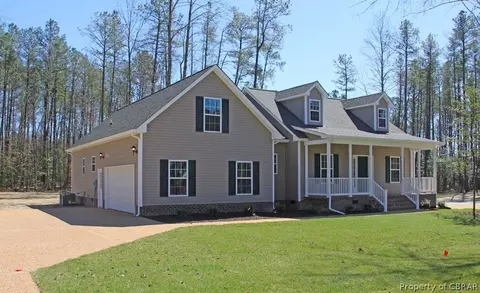 8533 Patrick Henry Way, Gloucester, VA 23061 photo 1